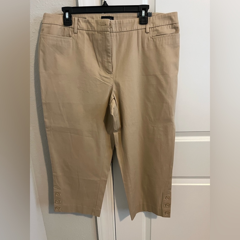 Talbots Size 16 Talbots Khaki Capris (NWT)